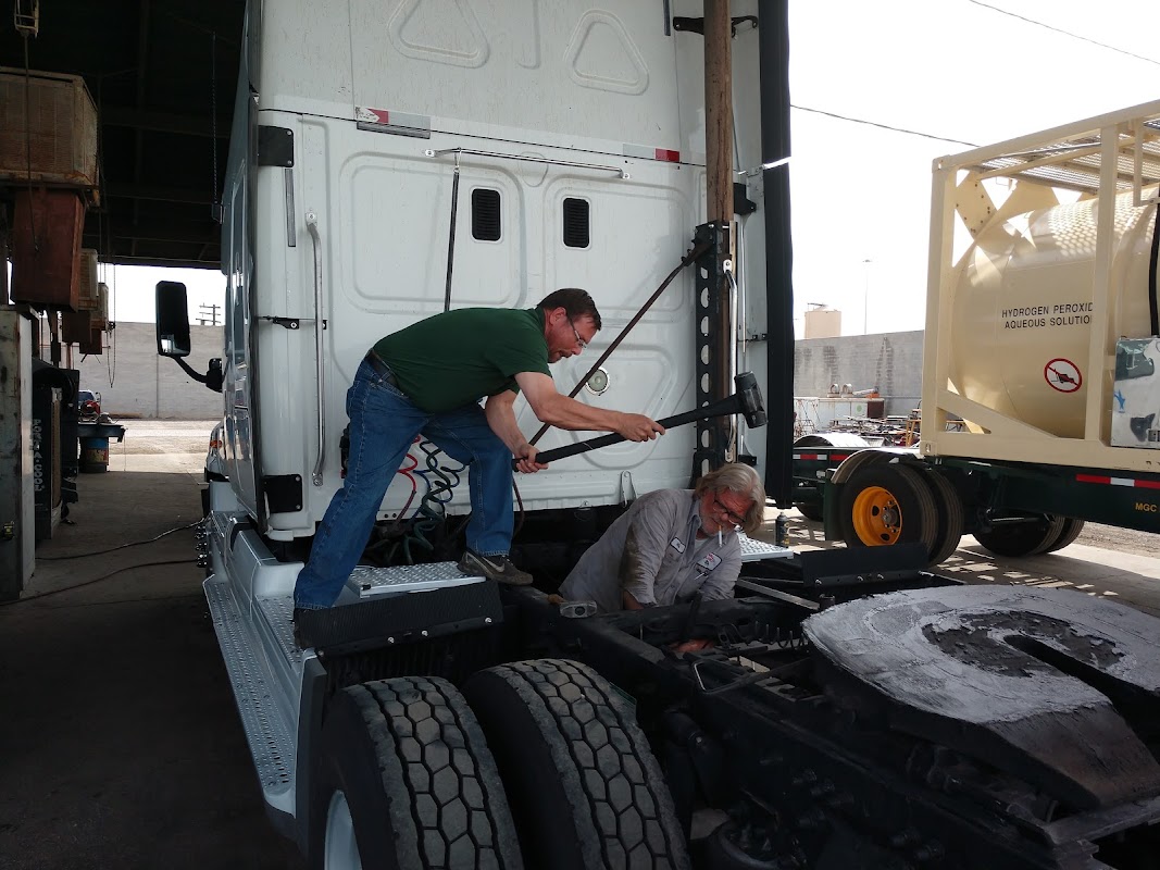 Sun Valley Fleet Service — Truck Repair Shop